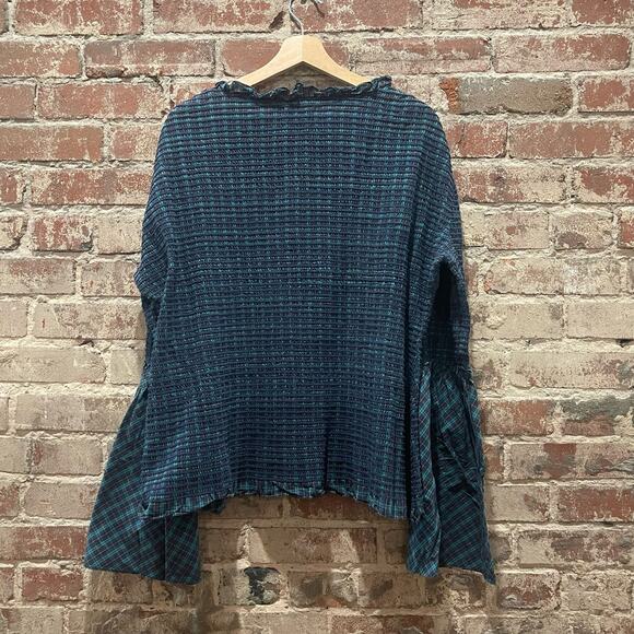 Petersyn Plaid Bell Sleeve Top Size Medium - Picture 9 of 10